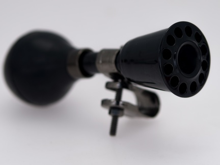 7705 Liix Mini Horn Black 1