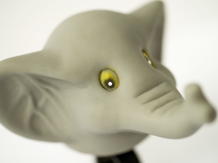 7752 Liix-Funny-Horn-Elephant 1