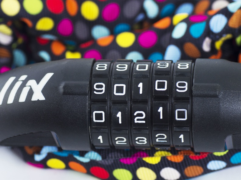 20407 Liix-Big-Lock-Polka-Dots-Mix b