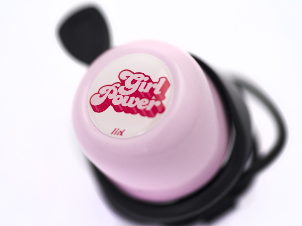 sb209 Liix-Scooter-Bell-Girl-Power 1