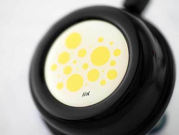 cb2315 Liix-Colour-bell-yellow-dots-Black 1