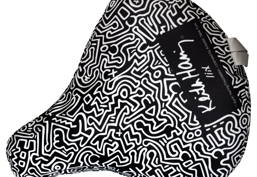 sc2501 Liix-Saddle-Cover-Keith-Haring-People