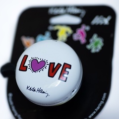 db2502 2 Liix-Design-Bell-Keith-Haring-Love