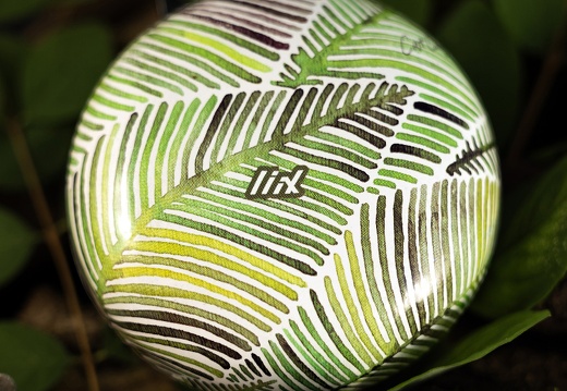 6789 Liix-Ding-Dong-Bell-Tropical-Leaves b