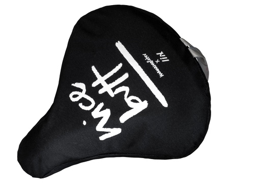 sc2505-Liix-Saddle-Cover-Manamolotov-Nice-butt