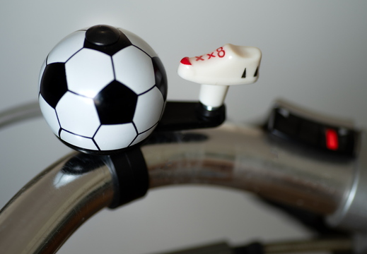 1356 fussball-am-lenker-1
